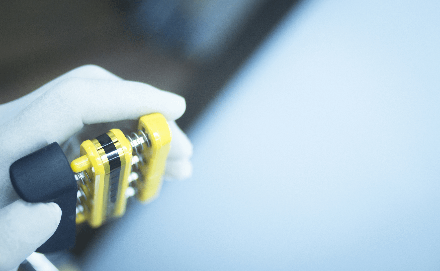 Structural rehabilitation and strengthening work on concrete beams